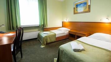Cribs/infant beds