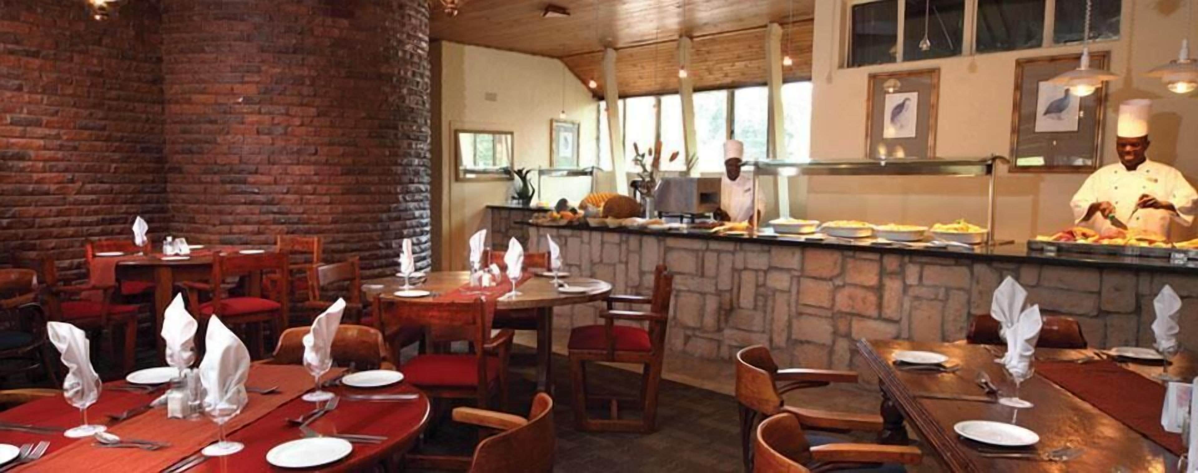 Breakfast and dinner served