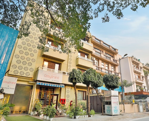Cosy Grand @Chanakyapuri by The Cosy Hotels