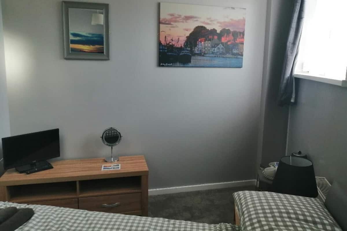 Double Room, Ensuite (Small double bed)