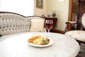 Dining - Beauclaires Bed & Breakfast Inn (Cape May)