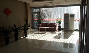 Lobby - Piao Home Inn Beijing Jianguomen (Beijing)