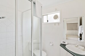 Bathroom - Discovery Parks - Coogee Beach (Coogee)