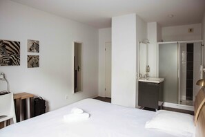 Business-Studio, 1 King-Bett | Schreibtisch, schallisolierte Zimmer, Bügeleisen/Bügelbrett
