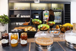 Daily buffet breakfast (EUR 12 per person)