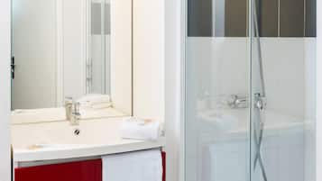Shower, free toiletries, hair dryer, towels