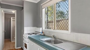 Superior-Ferienhütte (Sleeps 4 - Pet Friendly) | Eigene Küche