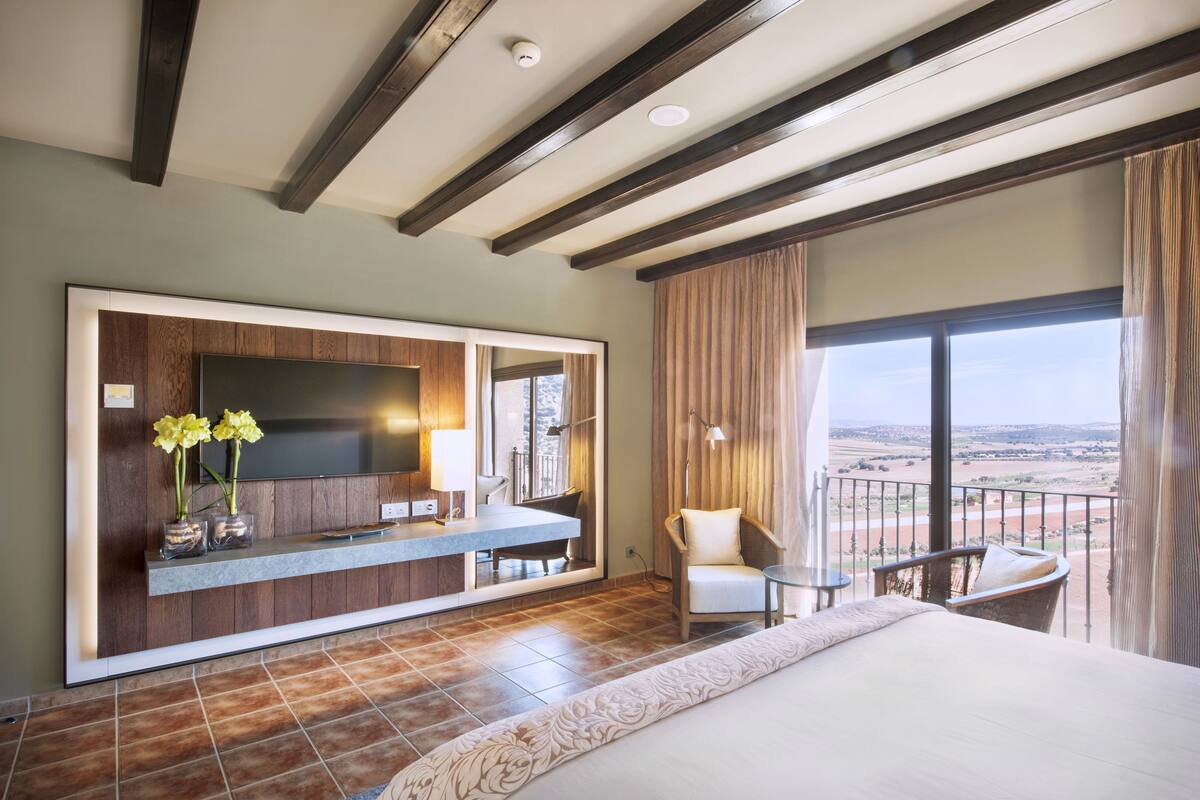 deluxe room (spa access) | view from room