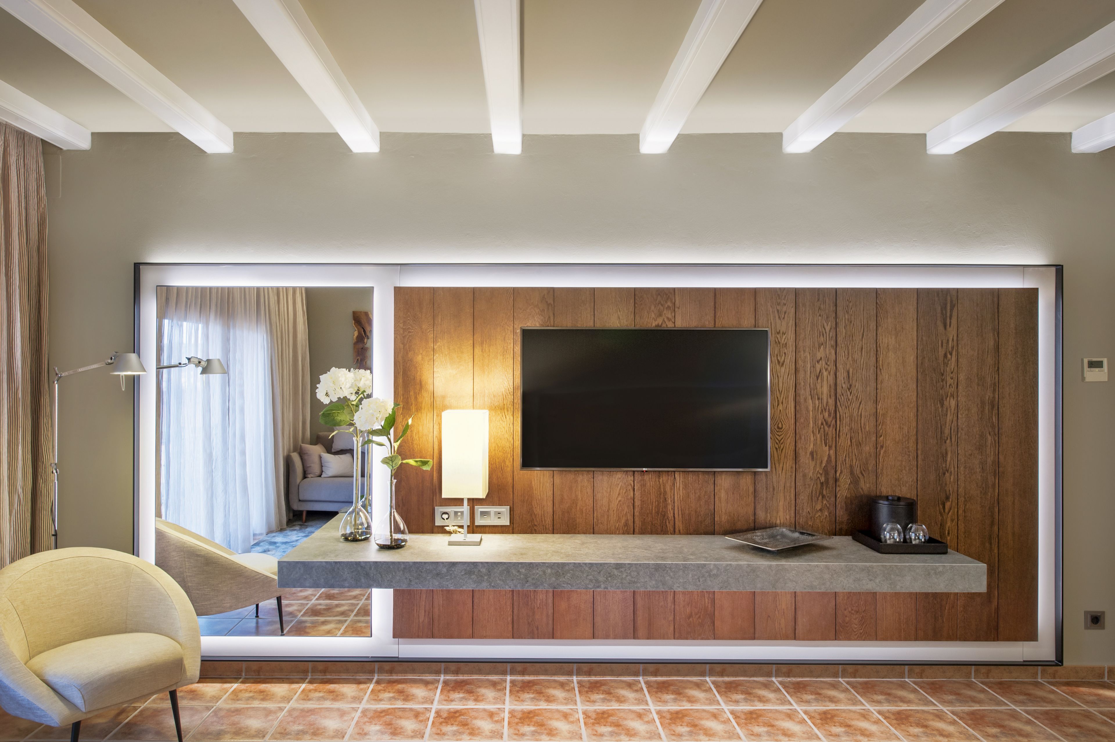 elite room (spa access) | minibar, in-room safe, individually decorated, soundproofing