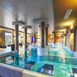 Sauna, bain à remous, hammam, sources chaudes/minérales, soins corporels