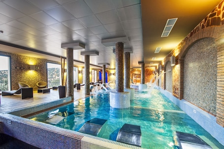 Sauna, hot tub, steam room, hot springs, body treatments, body wraps