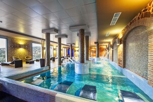 Sauna seca, banheira de hidromassagem, sauna a vapor