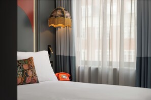 Grand Queen Room | Premium bedding, in-room safe, desk, laptop workspace - The Kensington Hideaway (London)