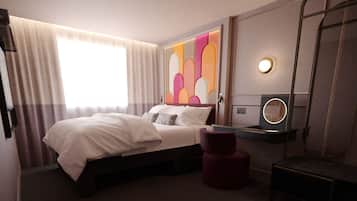 Premium bedding, in-room safe, desk, laptop workspace