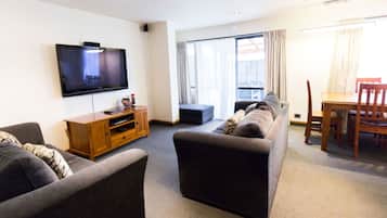 65-Zoll-Flachbildfernseher mit Digitalempfang, Fernseher, Netflix