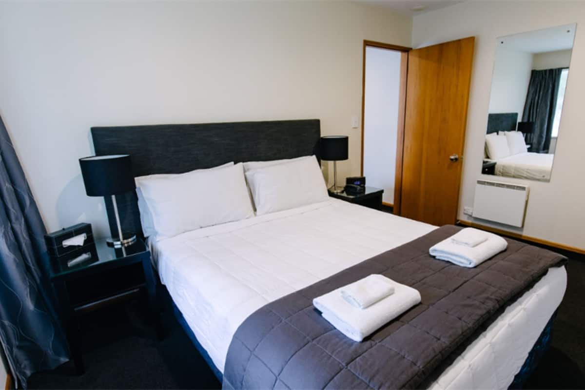 Standard 2 Bedroom Unit | Allergiatestatut vuodevaatteet, minibaari (osa tuotteista ilmaisia)