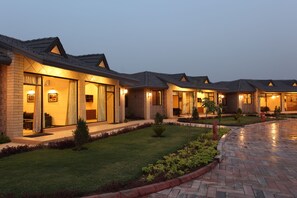 Exterior - Shri Radha Brij Vasundhara Resort & Spa (Mathura)