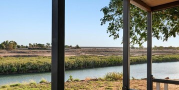 Vista al agua