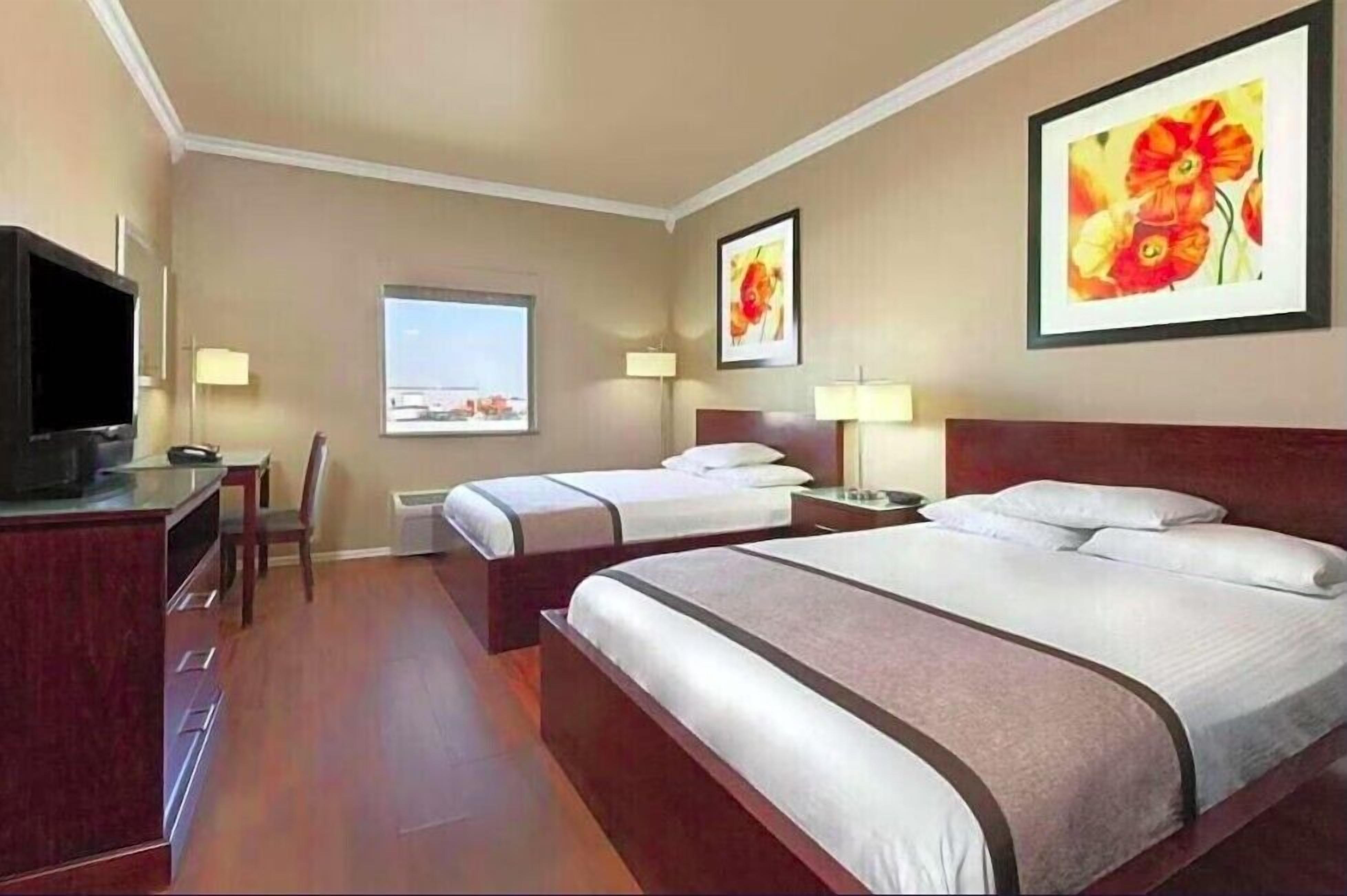 Desk, blackout drapes, iron/ironing board, free WiFi