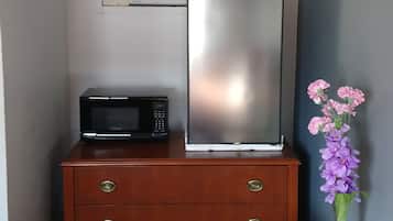 Standard-huone | Työpöytä, ilmainen Wi-Fi, vuodevaatteet