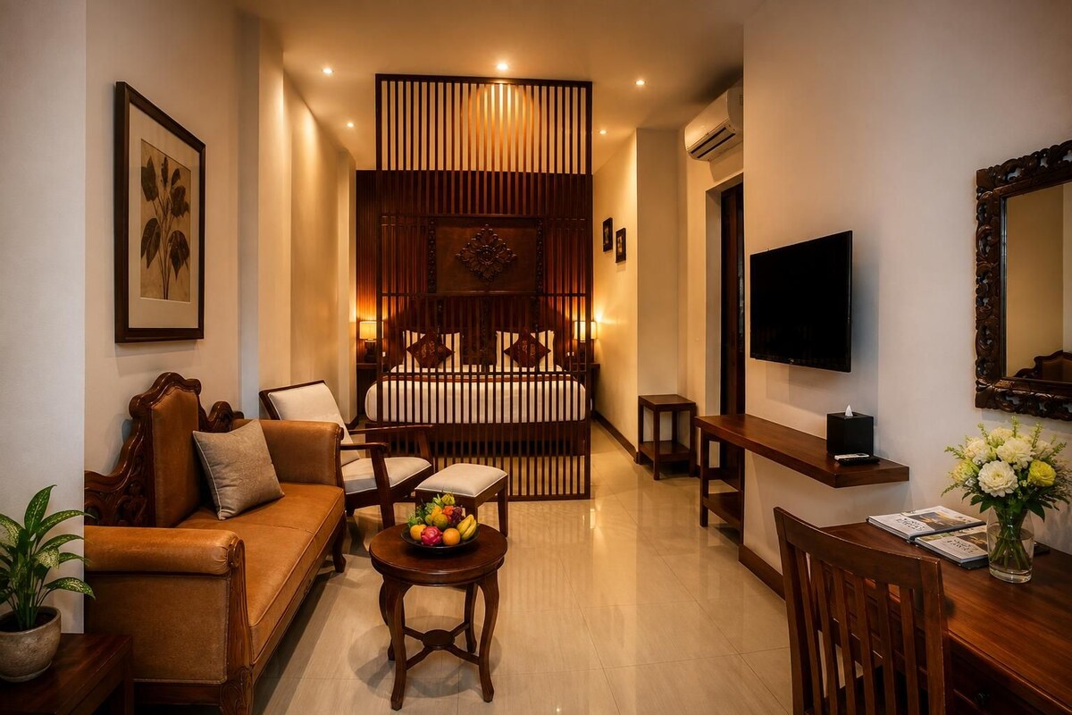Junior Suite, Balcony, Pool View | Premium bedding, Select Comfort beds, in-room safe, desk