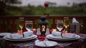 Breakfast served, international cuisine, pool views