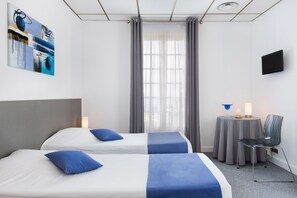 Double or Twin Room | 1 bedroom, blackout drapes, free cribs/infant beds, free WiFi - Hôtel El Paradiso (Menton)