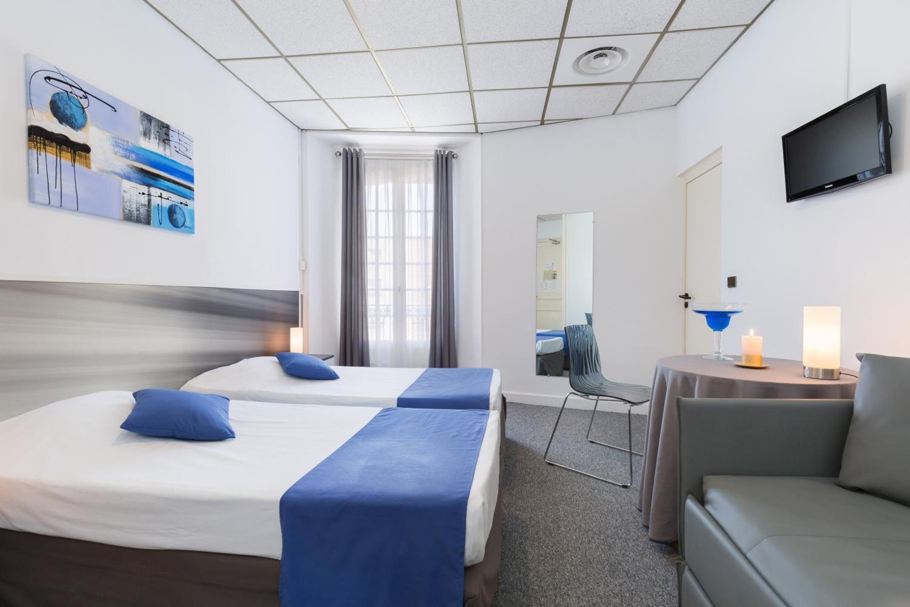 1 quarto, cortinas blackout, berços grátis, Wi-Fi de cortesia