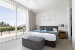 3 Bedroom Water Views | 1 bedroom, premium bedding, in-room safe, individually decorated - Aspect Caloundra (Caloundra)