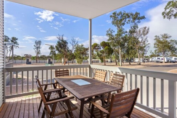Deluxe 2 Bedroom Cabin - Sleeps 4 | Balcony