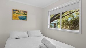 Standard 1 Bedroom Cabin - Pet Friendly | Iron/ironing board, bed sheets - Discovery Parks - Woodman Point (Coogee)