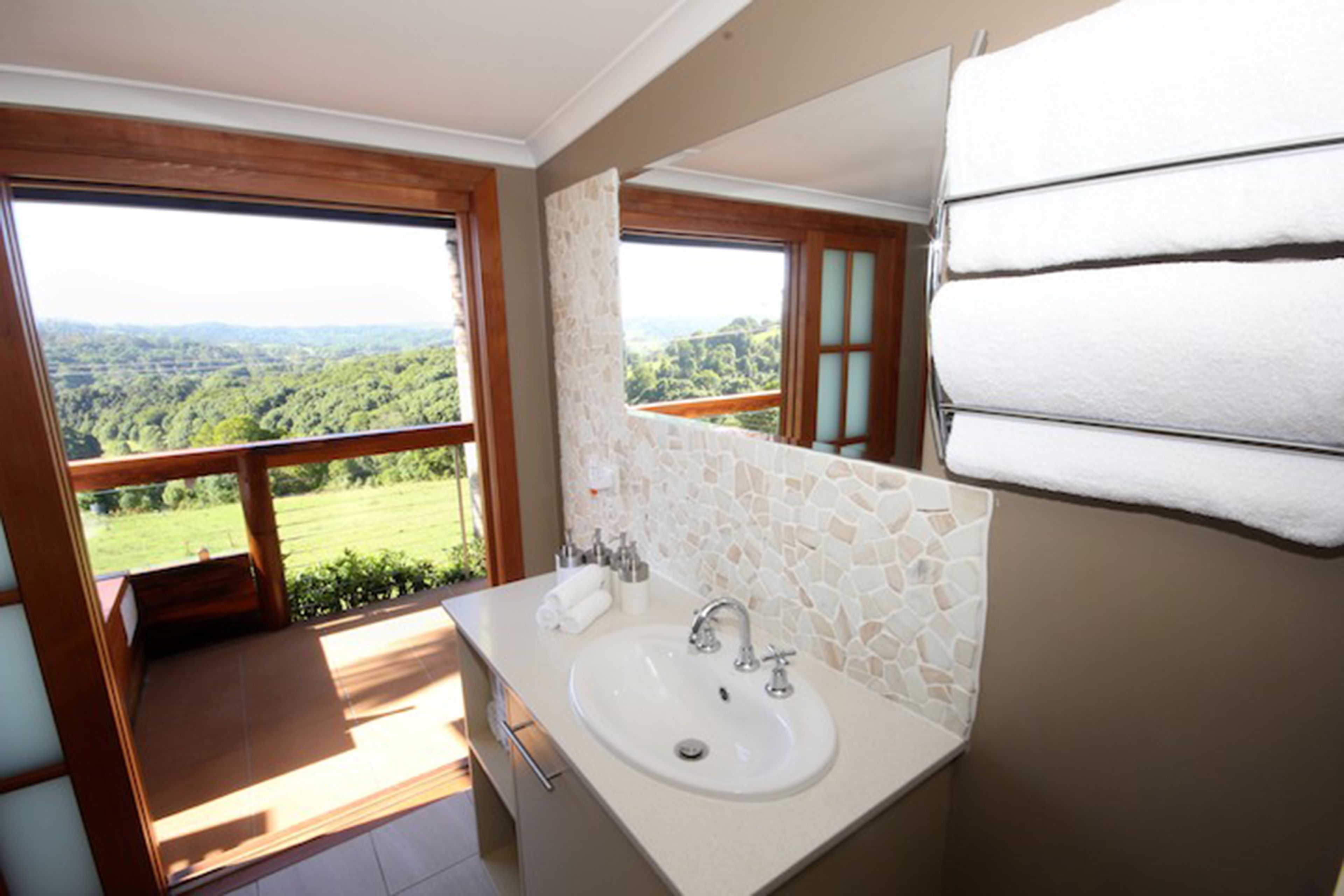 cabin, 1 bedroom (the cabana spa) | bathroom | separate bathtub and shower, jetted bath, free toiletries, hair dryer