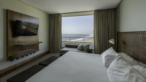 Ropa de cama de alta calidad y minibar
