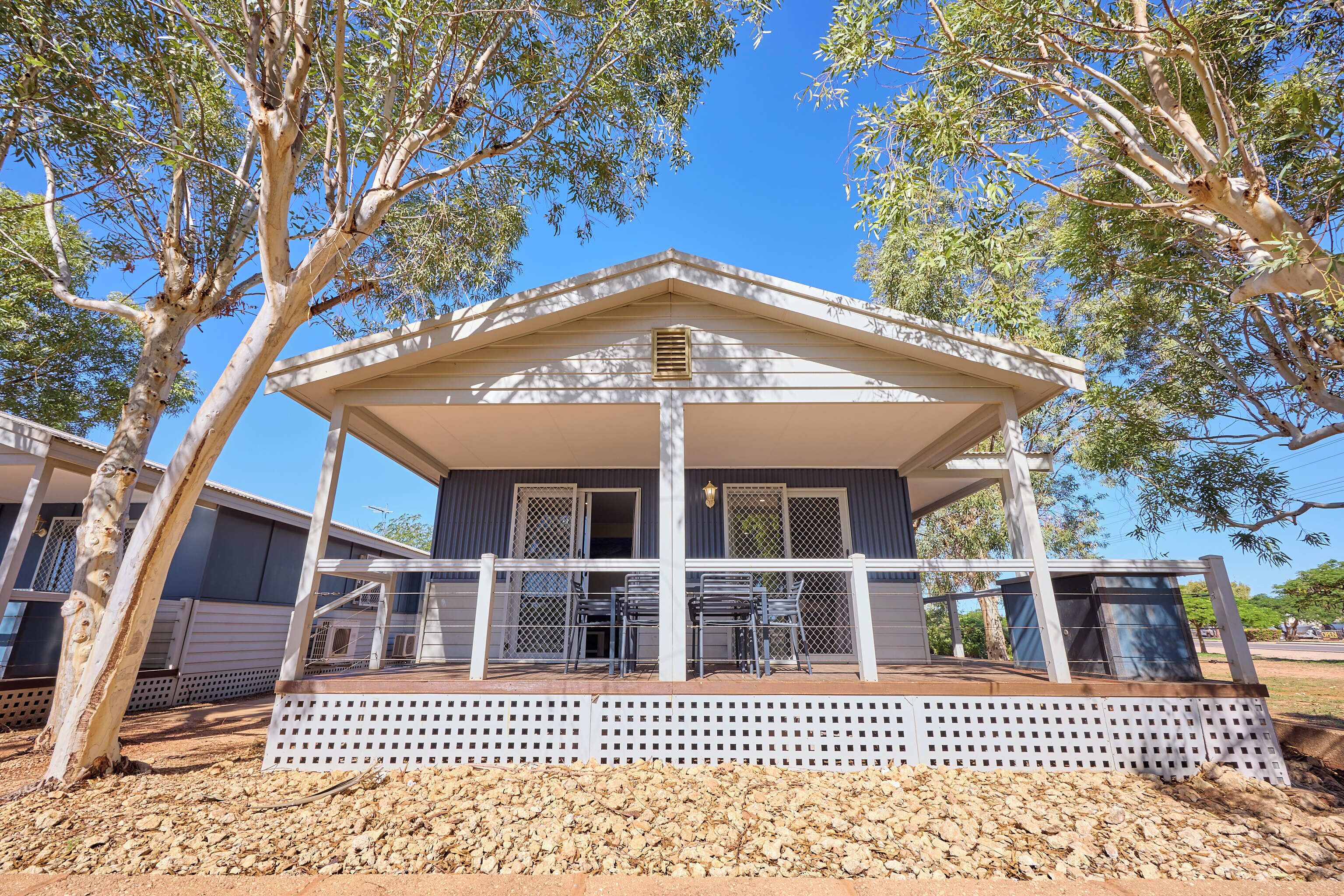  2 Bedrooms Pool View Cabin