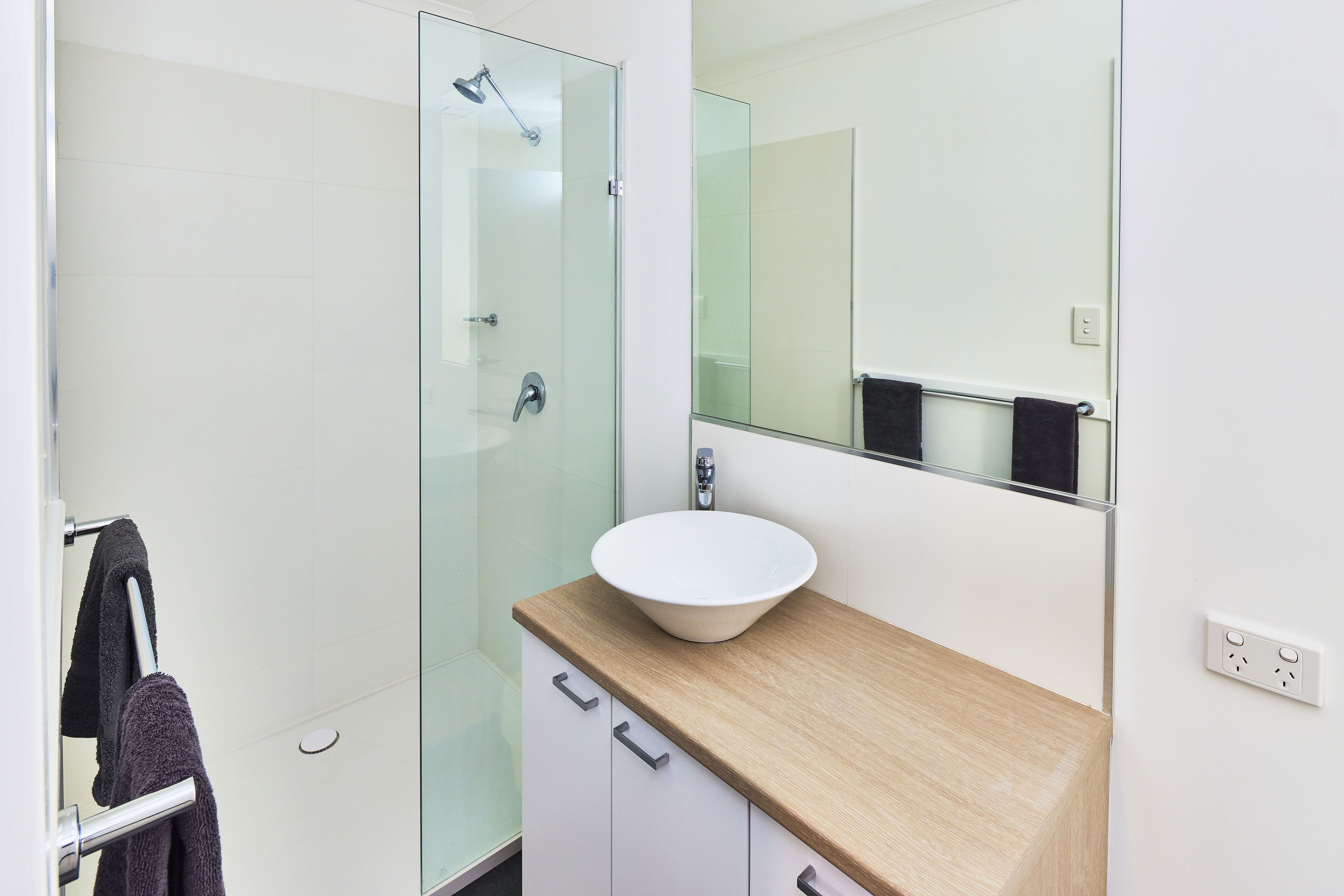 Standard Studio | Bathroom