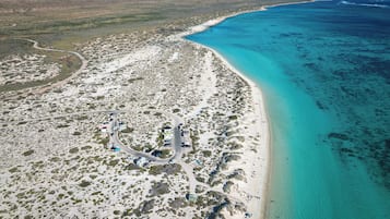 Plage à proximité, sable blanc