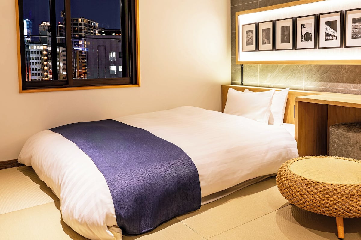 Habitación doble urbana | Edredón, wifi gratis y ropa de cama
