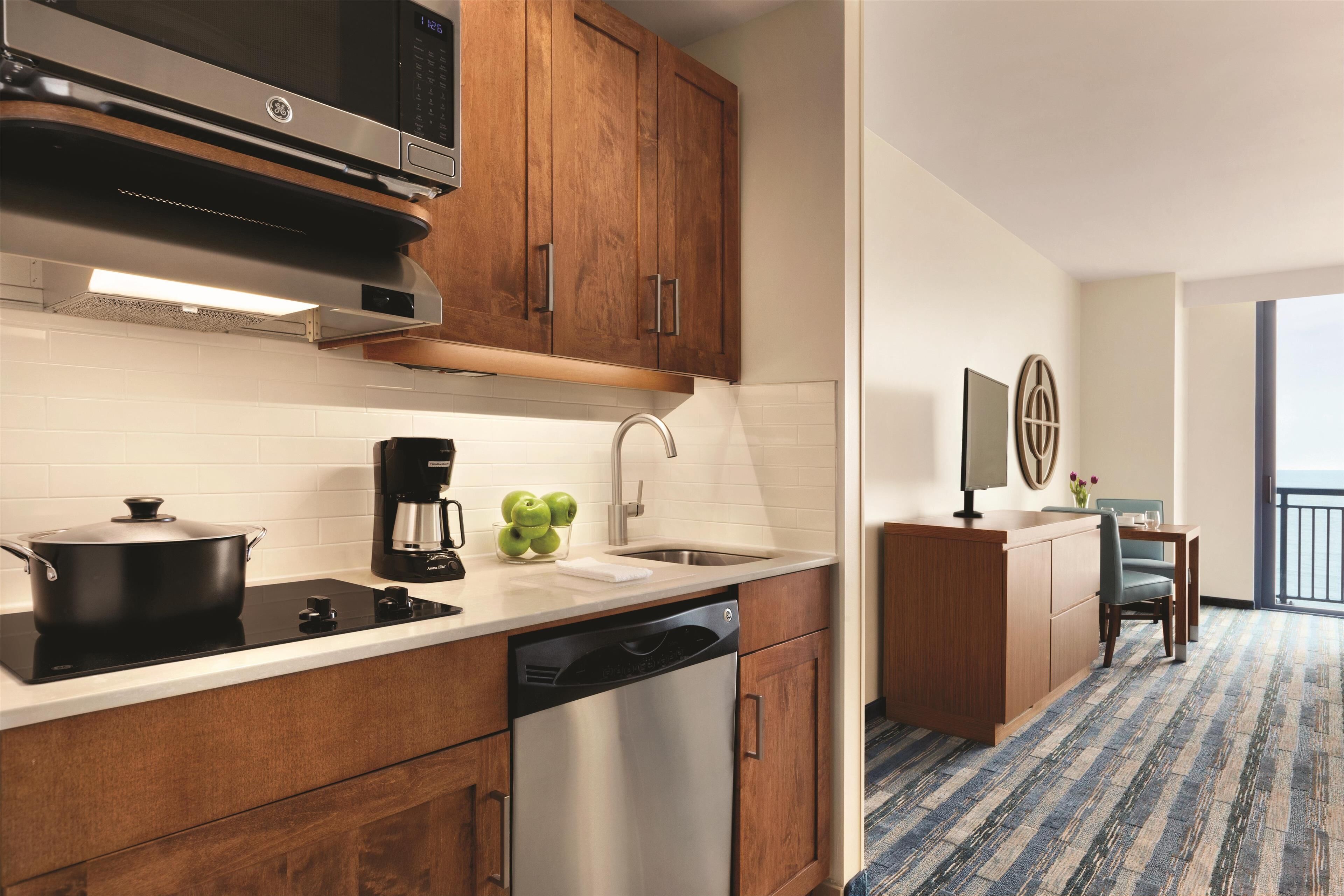 in-room safe, desk, iron/ironing board, free wifi