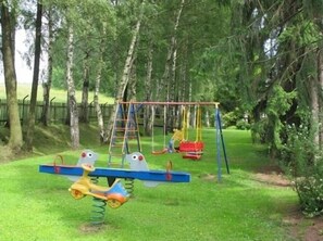 Außen-Kinderspielplatz