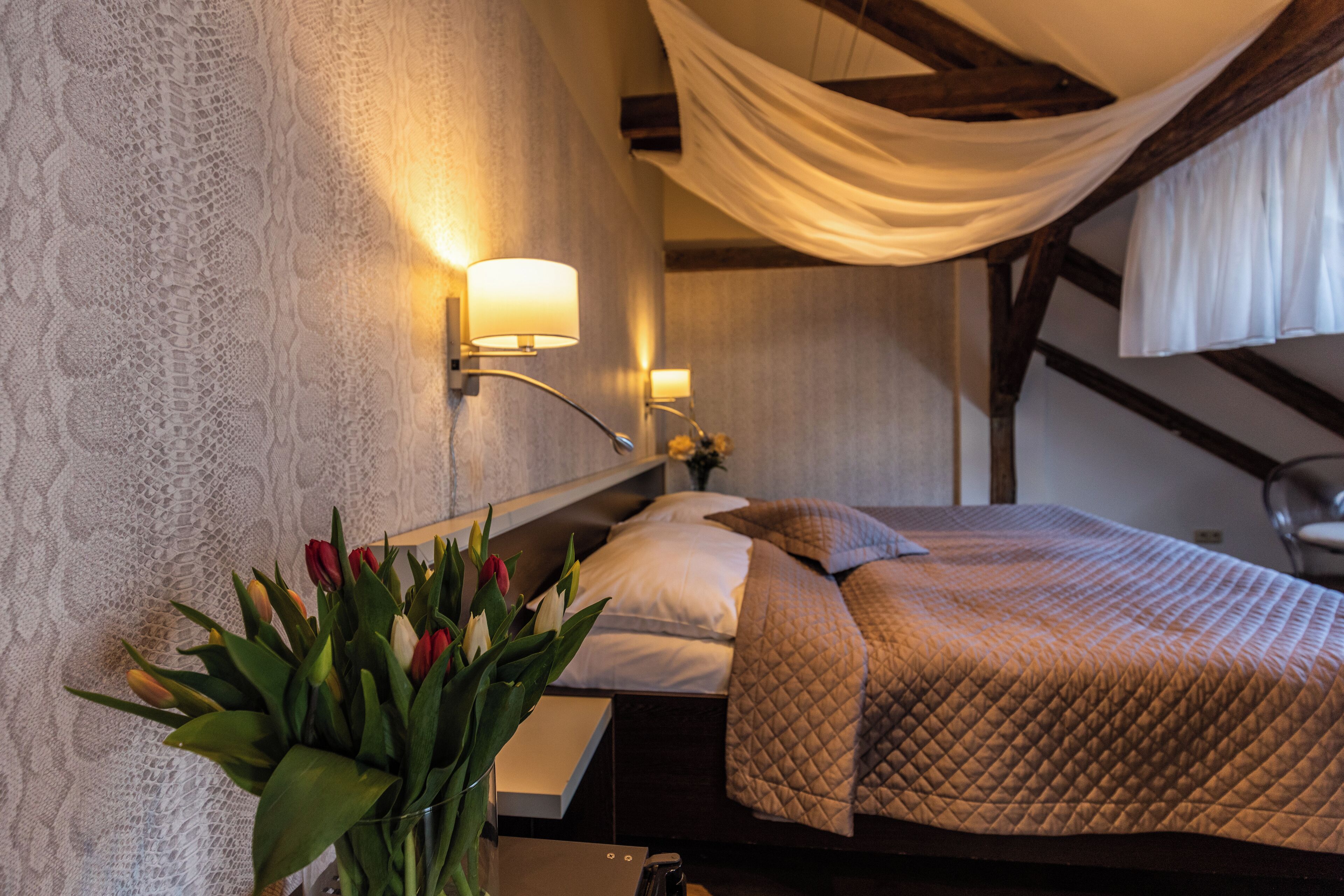 apartment | 1 bedroom, select comfort beds, blackout curtains, free wifi