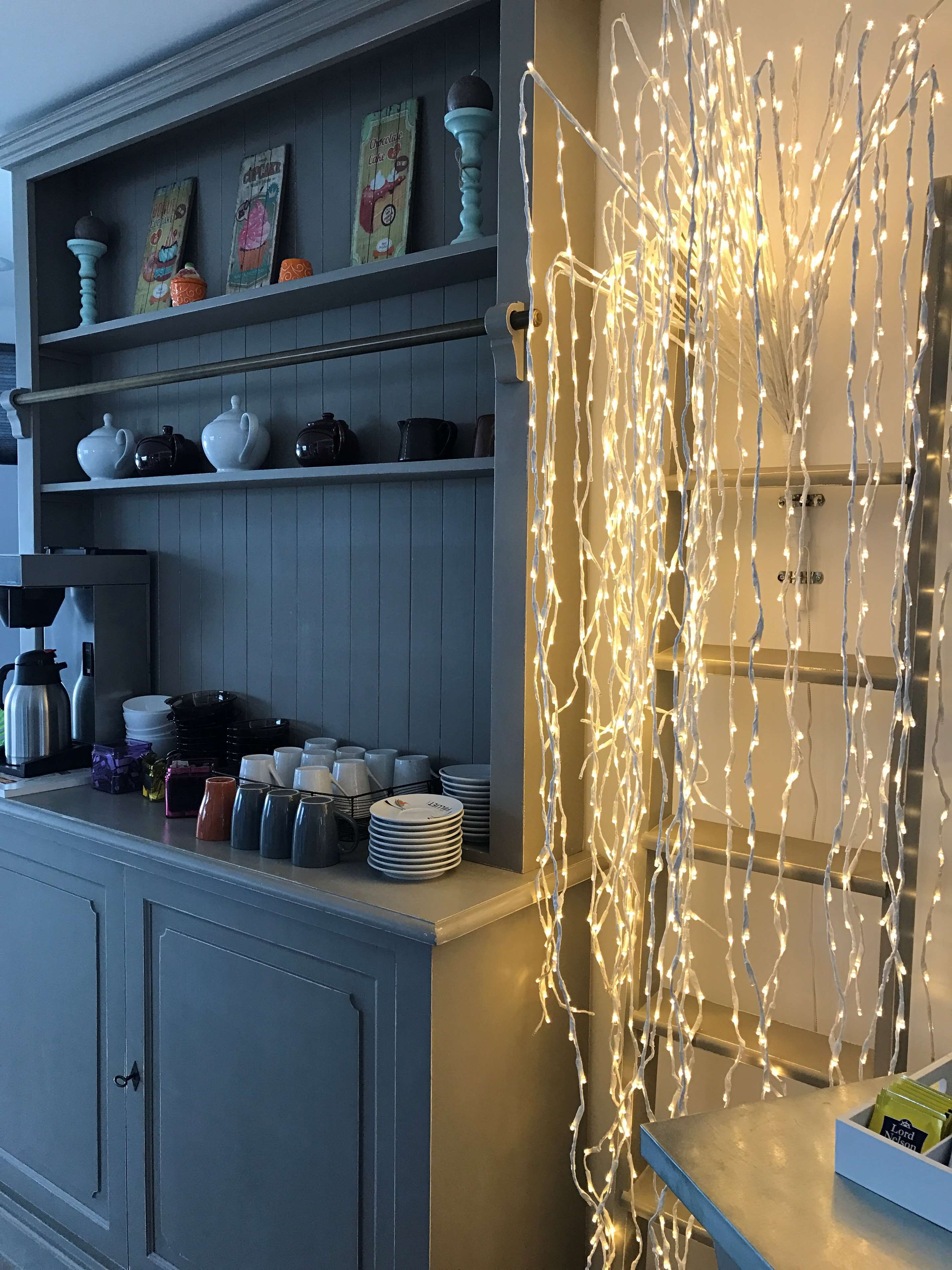 Frukostbuffé varje dag (EUR 10 per person)