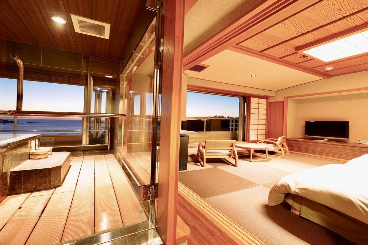 (nagitei) sea view japanese style twin-bed room with hot spring, non smoking | 1 bedroom, in-room safe, free wifi, bed sheets