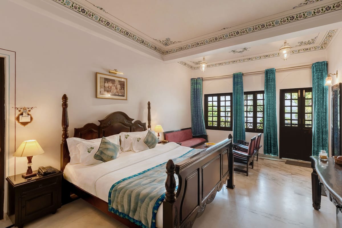 Super Deluxe Room | Desk, soundproofing, iron/ironing board, free WiFi