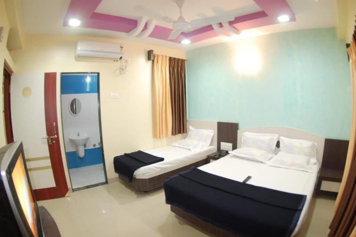 Triple Room | View from property