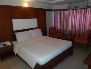 In-room safe, desk, iron/ironing board, free WiFi - Hotel PLR Grand (Tirupati)