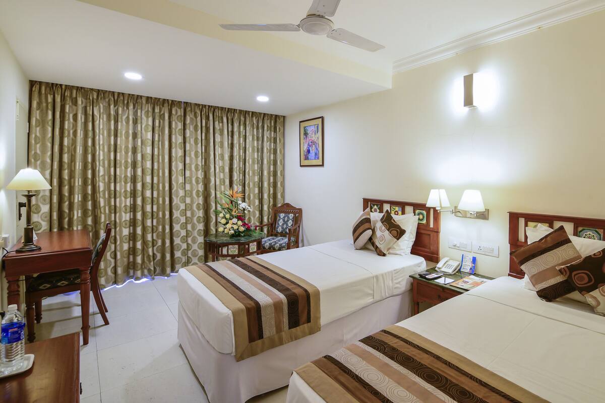Executive Premium Room | ตู้นิรภัยในห้องพัก, โต๊ะทำงาน, เตารีด/โต๊ะรีดผ้า, เตียงเสริม/เปล