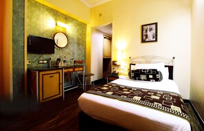 Superior Studio, 1 Twin Bed, Non Smoking | Premium bedding, rollaway beds, free WiFi, bed sheets