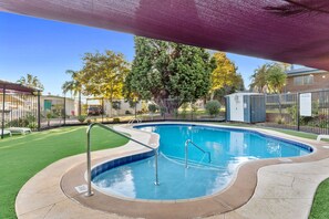 Outdoor pool - Discovery Parks - Swan Valley (Caversham)