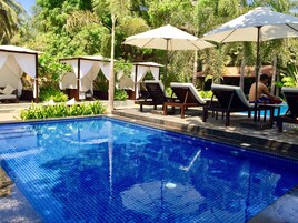 Εξωτερική πισίνα