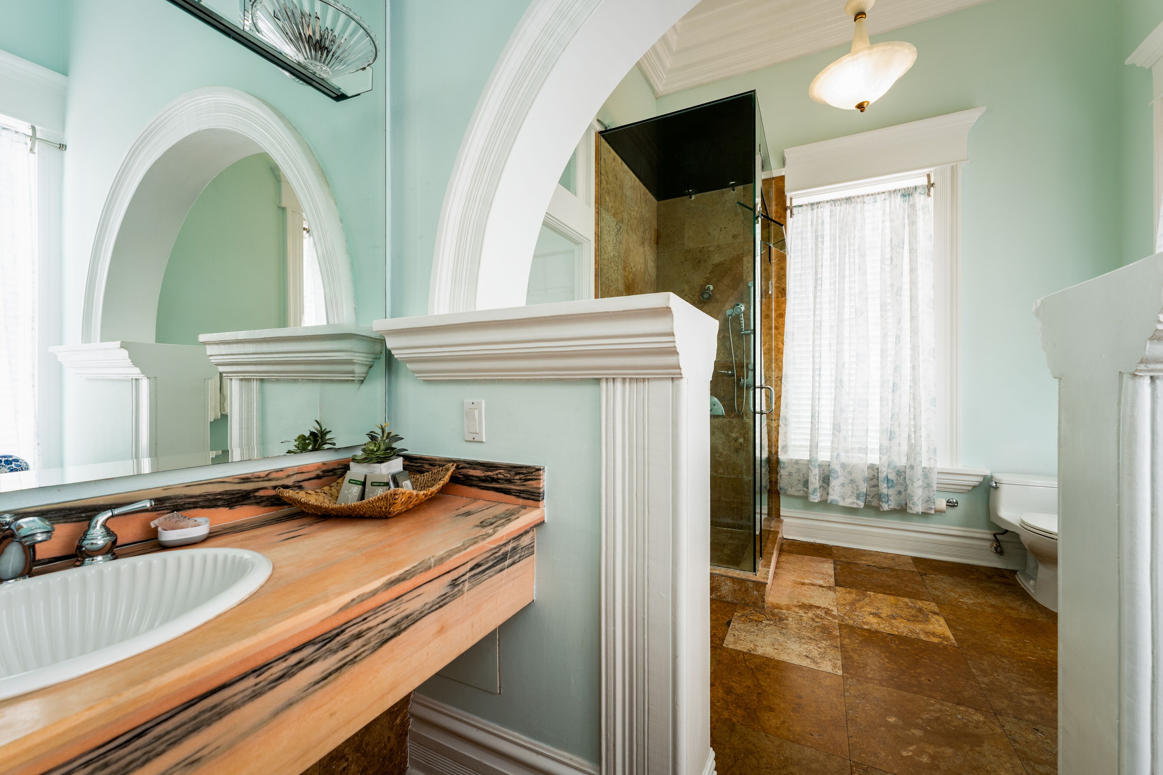 Foto - Southernmost Point Guest House & Garden Bar